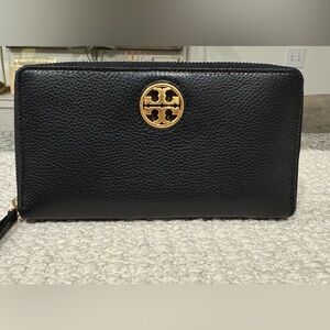 Tory Burch Zip Wallet